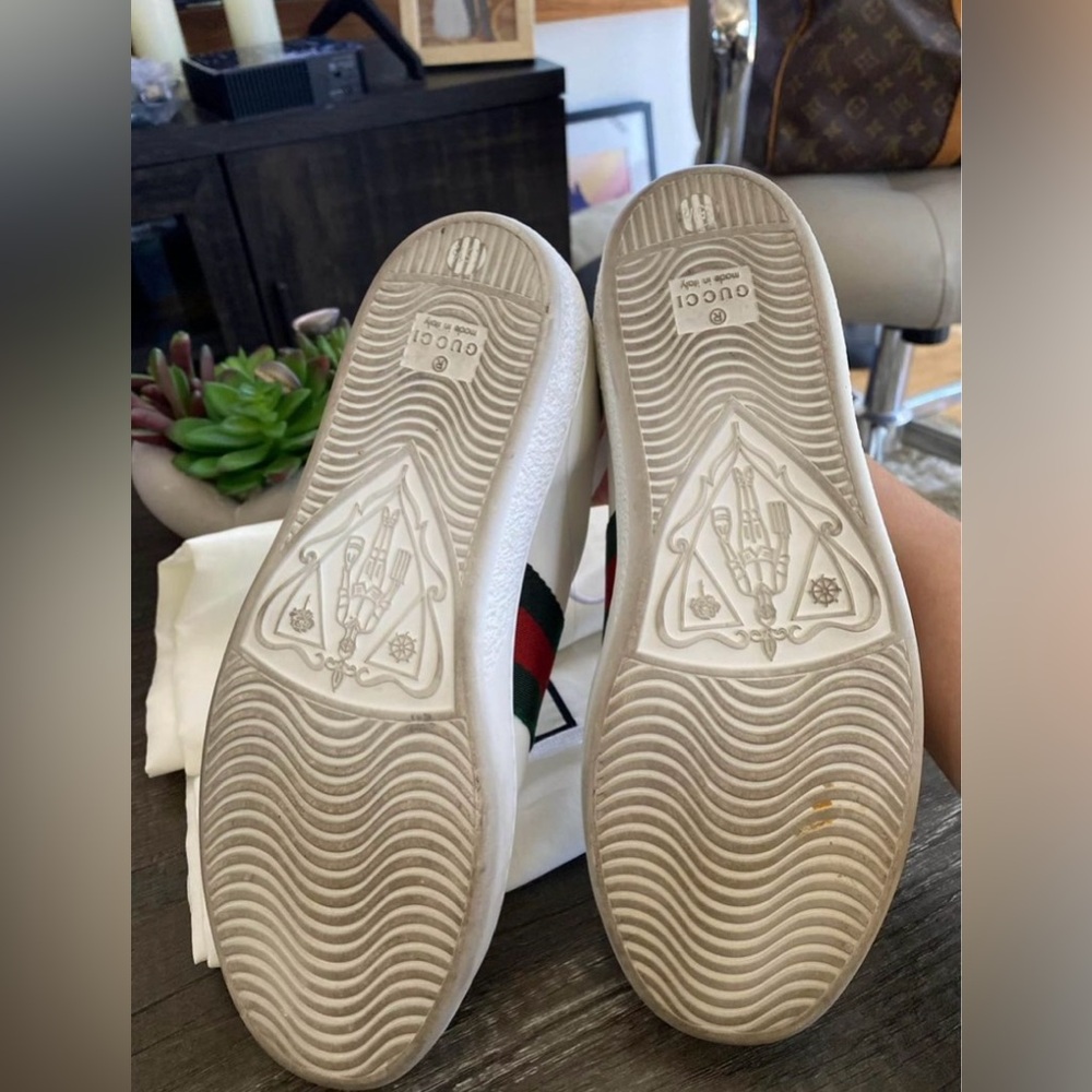 Gucci Heart Classic Sneakers - Picture 3 of 3